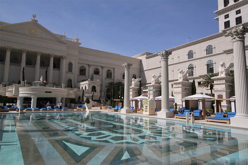  caesars palace pool